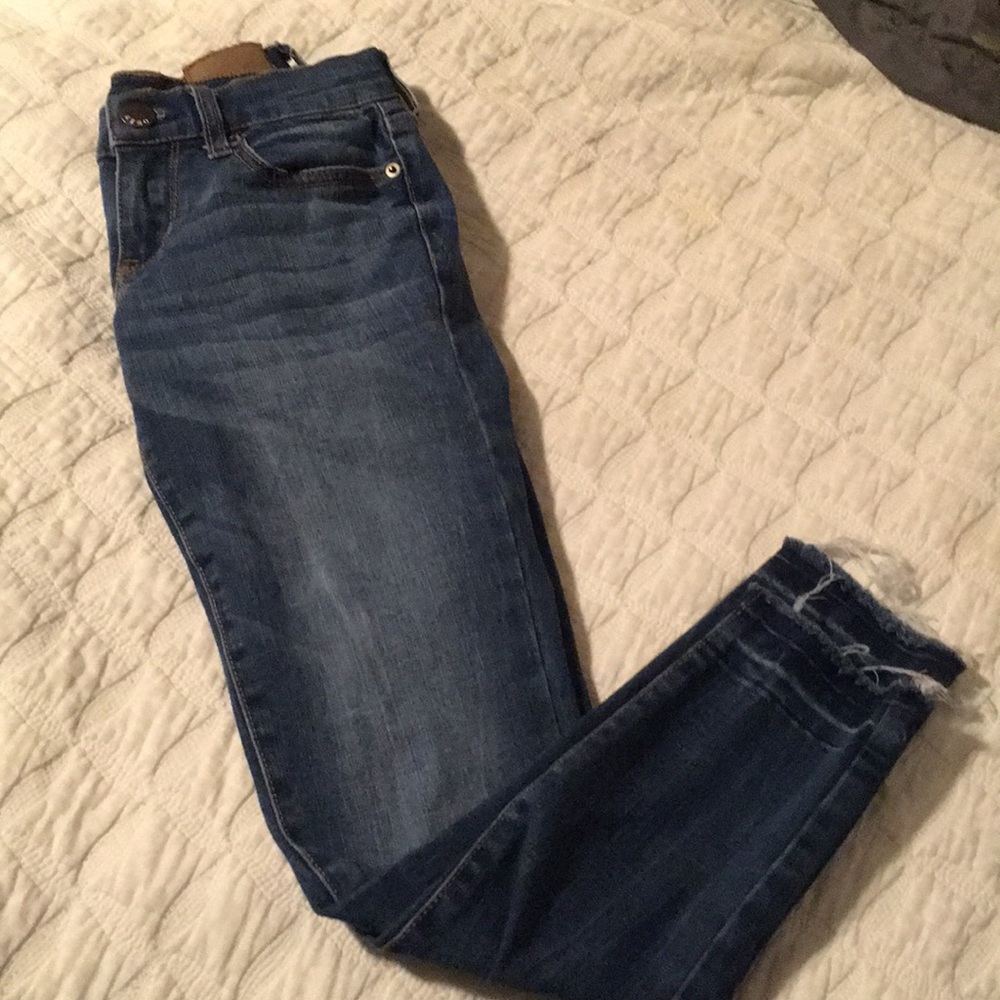 Aeropostale frayed jeans